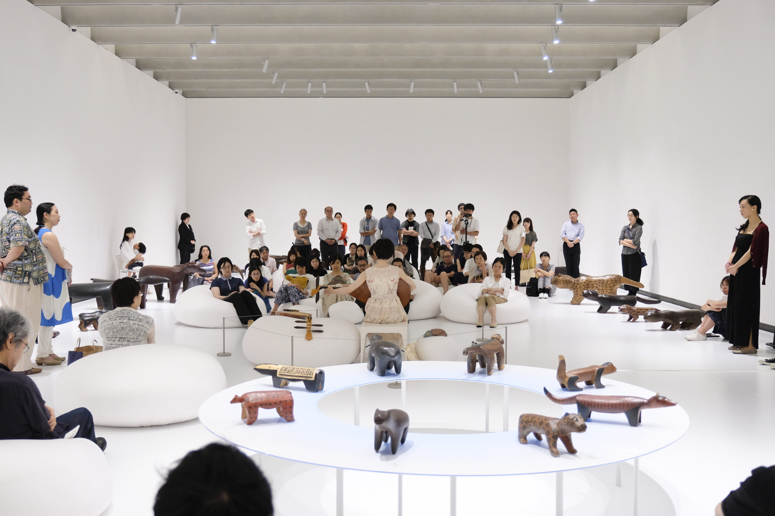 play – for Tokyo Metropolitan Teien Art Museum for the exhibition “Indigenous Brazilian Chairs: Wildlife and Imagination